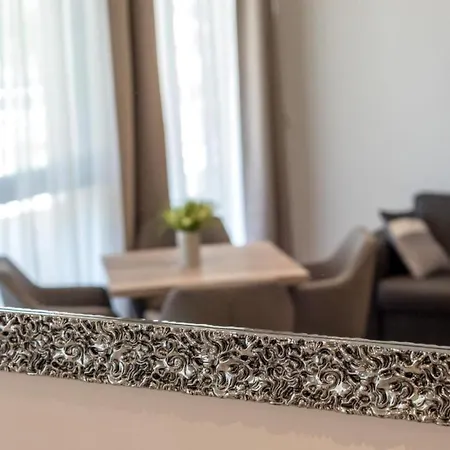 Apartament Luxury Marigold In *
